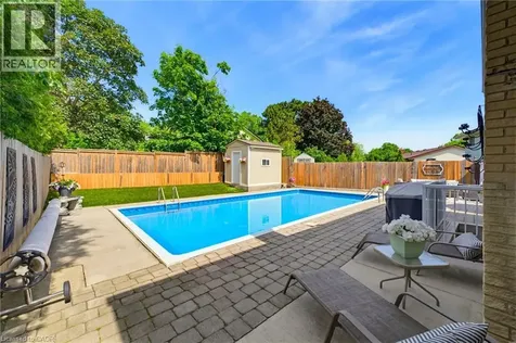 2063 Cavendish Drive Burlington ON L7P 1Y9