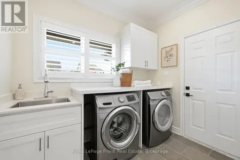 35 Nelkydd Lane Uxbridge ON L9P 1Z8