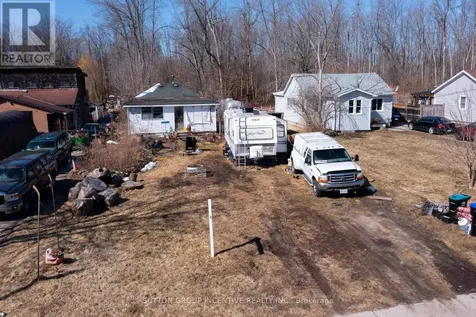 2766 Ireton Street Innisfil ON L9S 2J2
