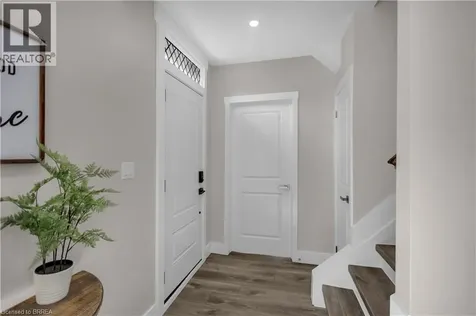 40 Palace Street Brantford ON N3T 3W7