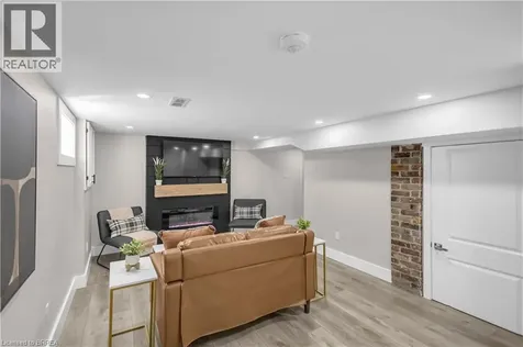 40 Palace Street Brantford ON N3T 3W7