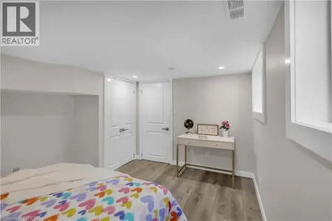 40 Palace Street Brantford ON N3T 3W7