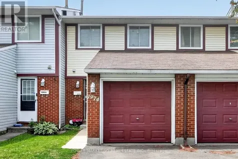 1974 Garden Park Lane Ottawa ON K1E 1E2