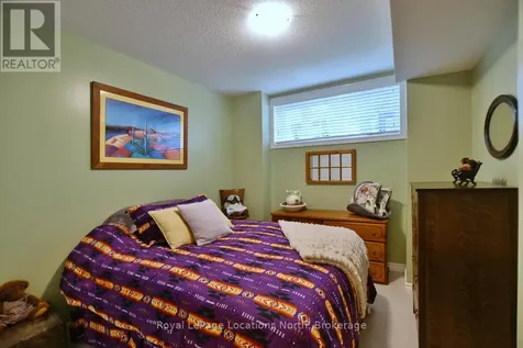26 Starboard Circle Wasaga Beach ON L9Z 0E9