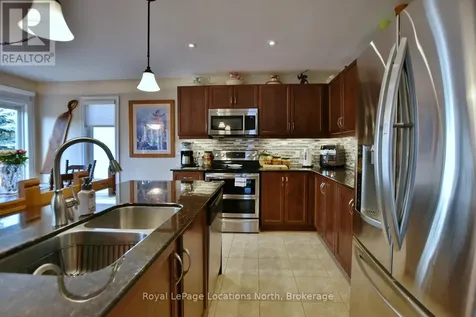 26 Starboard Circle Wasaga Beach ON L9Z 0E9