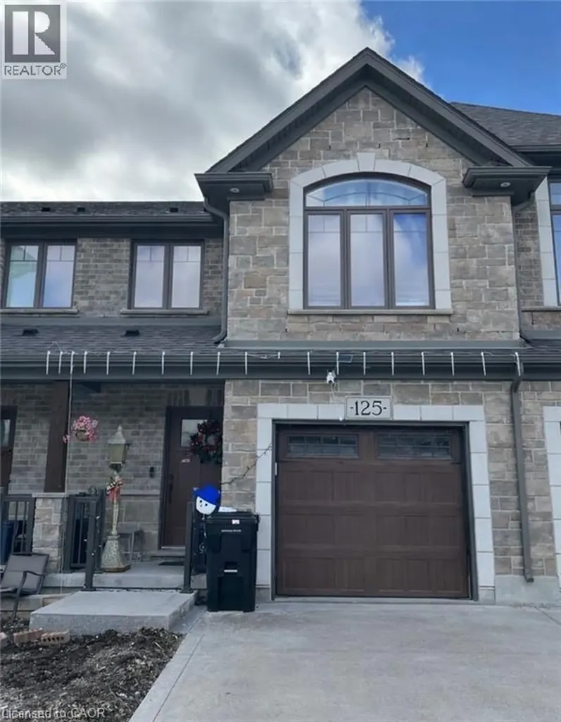 125 Hollybrook Trail Kitchener ON N2R 0P1