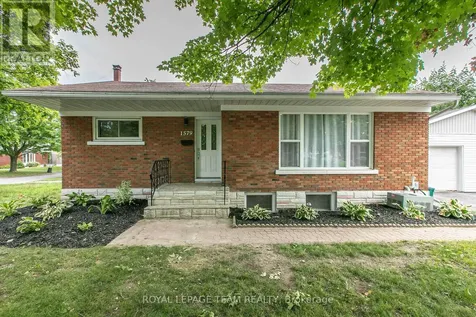 1579 Digby Street Ottawa ON K1G 0P5