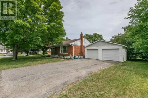1579 Digby Street Ottawa ON K1G 0P5