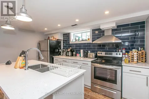 1579 Digby Street Ottawa ON K1G 0P5