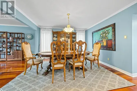 6 Zokol Crescent Ottawa ON K2K 2K5