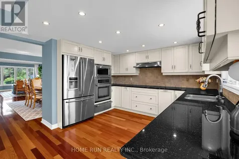 6 Zokol Crescent Ottawa ON K2K 2K5