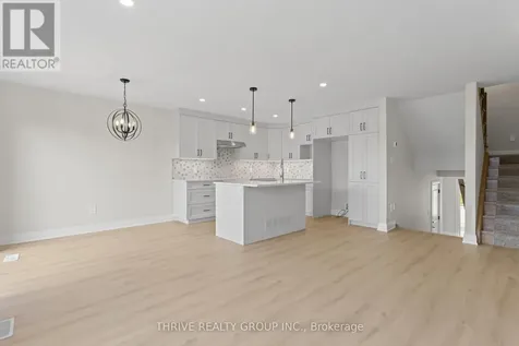 2261 Linkway Boulevard London South (south A) ON N6K 0L4