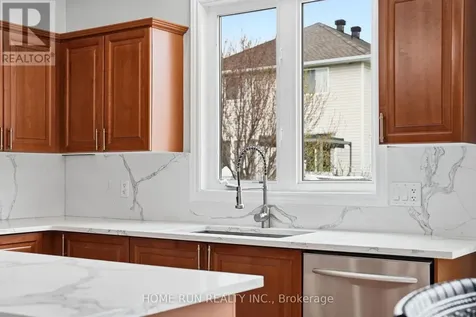 96 Woliston Crescent Ottawa ON K2W 1G2