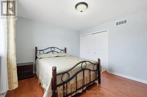 96 Woliston Crescent Ottawa ON K2W 1G2