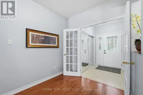 96 Woliston Crescent Ottawa ON K2W 1G2