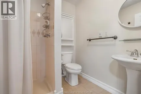 74 University Drive Chatham ON N7L 4V5