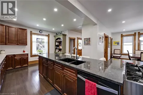 9 Park Avenue West Elmira ON N3B 1K9