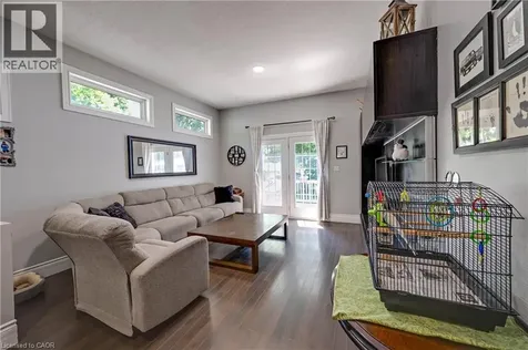 9 Park Avenue West Elmira ON N3B 1K9