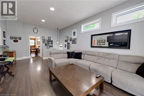 9 Park Avenue West Elmira ON N3B 1K9