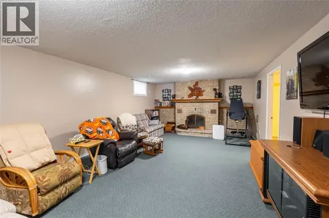 4076 Maple Street Petrolia ON N0N 1R0