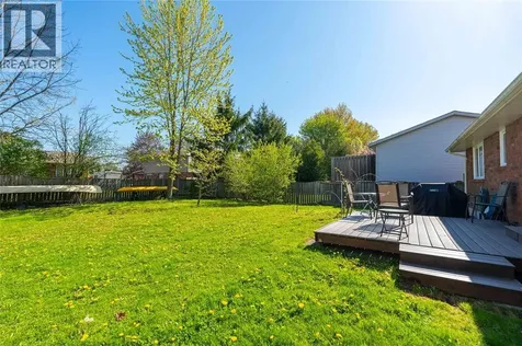 4076 Maple Street Petrolia ON N0N 1R0