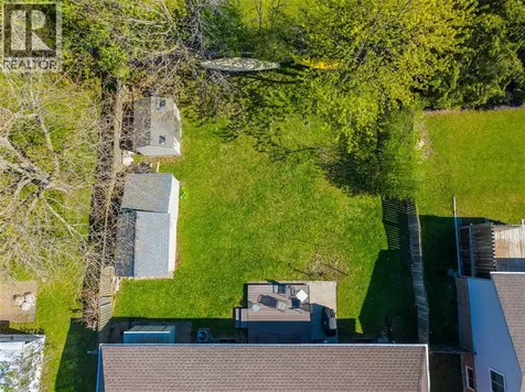 4076 Maple Street Petrolia ON N0N 1R0