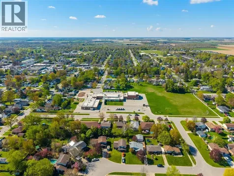 4076 Maple Street Petrolia ON N0N 1R0