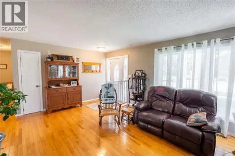4076 Maple Street Petrolia ON N0N 1R0