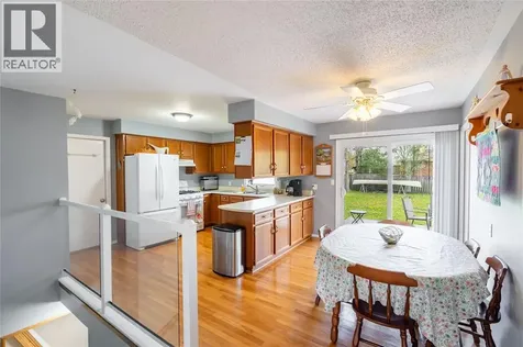 4076 Maple Street Petrolia ON N0N 1R0
