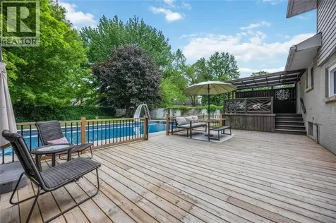 1068 Fairlane Avenue Sarnia ON N7S 3J8