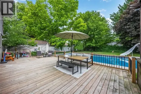 1068 Fairlane Avenue Sarnia ON N7S 3J8