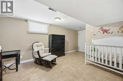 1068 Fairlane Avenue Sarnia ON N7S 3J8