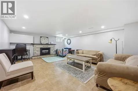 1068 Fairlane Avenue Sarnia ON N7S 3J8