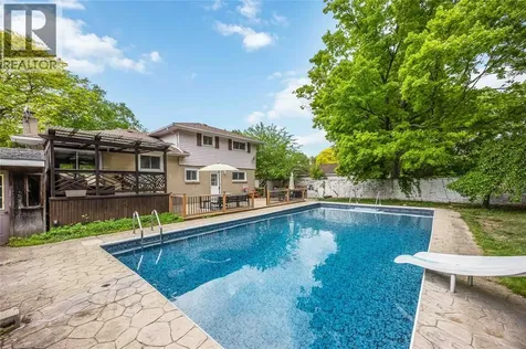 1068 Fairlane Avenue Sarnia ON N7S 3J8