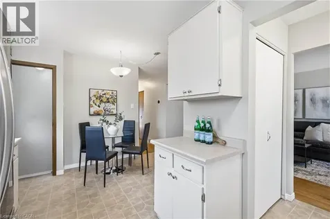613 Dogwood Lane Waterloo ON N2L 4Y2