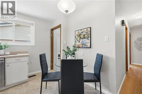 613 Dogwood Lane Waterloo ON N2L 4Y2