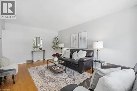 613 Dogwood Lane Waterloo ON N2L 4Y2