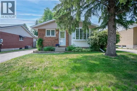 613 Dogwood Lane Waterloo ON N2L 4Y2