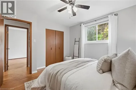 613 Dogwood Lane Waterloo ON N2L 4Y2