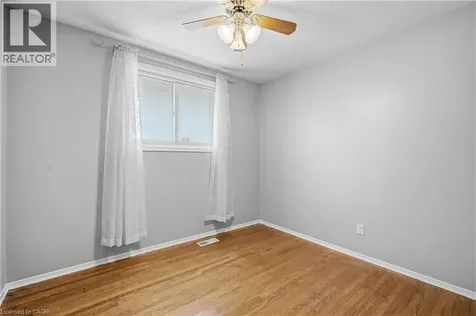 613 Dogwood Lane Waterloo ON N2L 4Y2