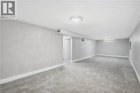 613 Dogwood Lane Waterloo ON N2L 4Y2
