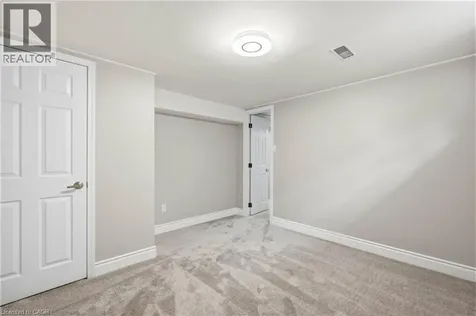 613 Dogwood Lane Waterloo ON N2L 4Y2