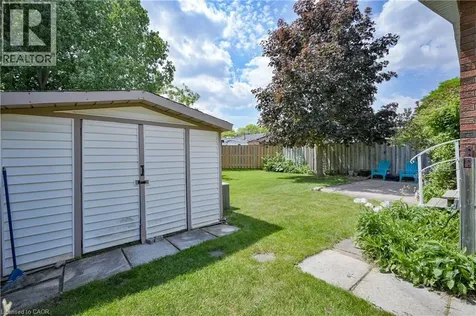 613 Dogwood Lane Waterloo ON N2L 4Y2