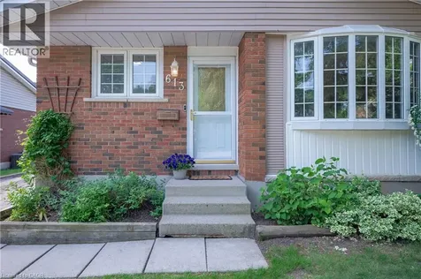 613 Dogwood Lane Waterloo ON N2L 4Y2
