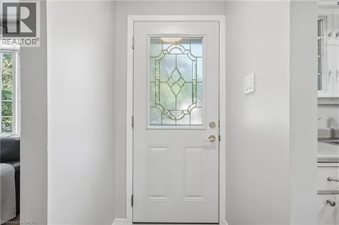 613 Dogwood Lane Waterloo ON N2L 4Y2