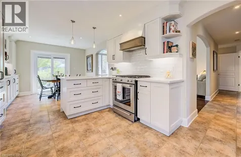 195 Westcliff Way Cambridge ON N1S 5C2