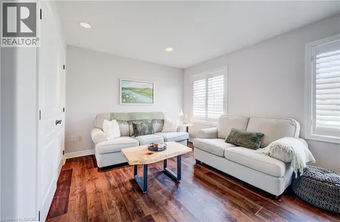 195 Westcliff Way Cambridge ON N1S 5C2