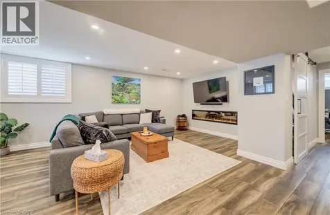 195 Westcliff Way Cambridge ON N1S 5C2