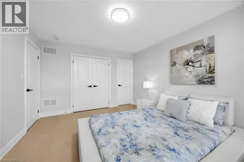 475 Grindstone Trail Oakville ON L6H 0S6