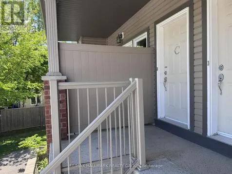 140 Mocha Private Ottawa ON K1T 0K5